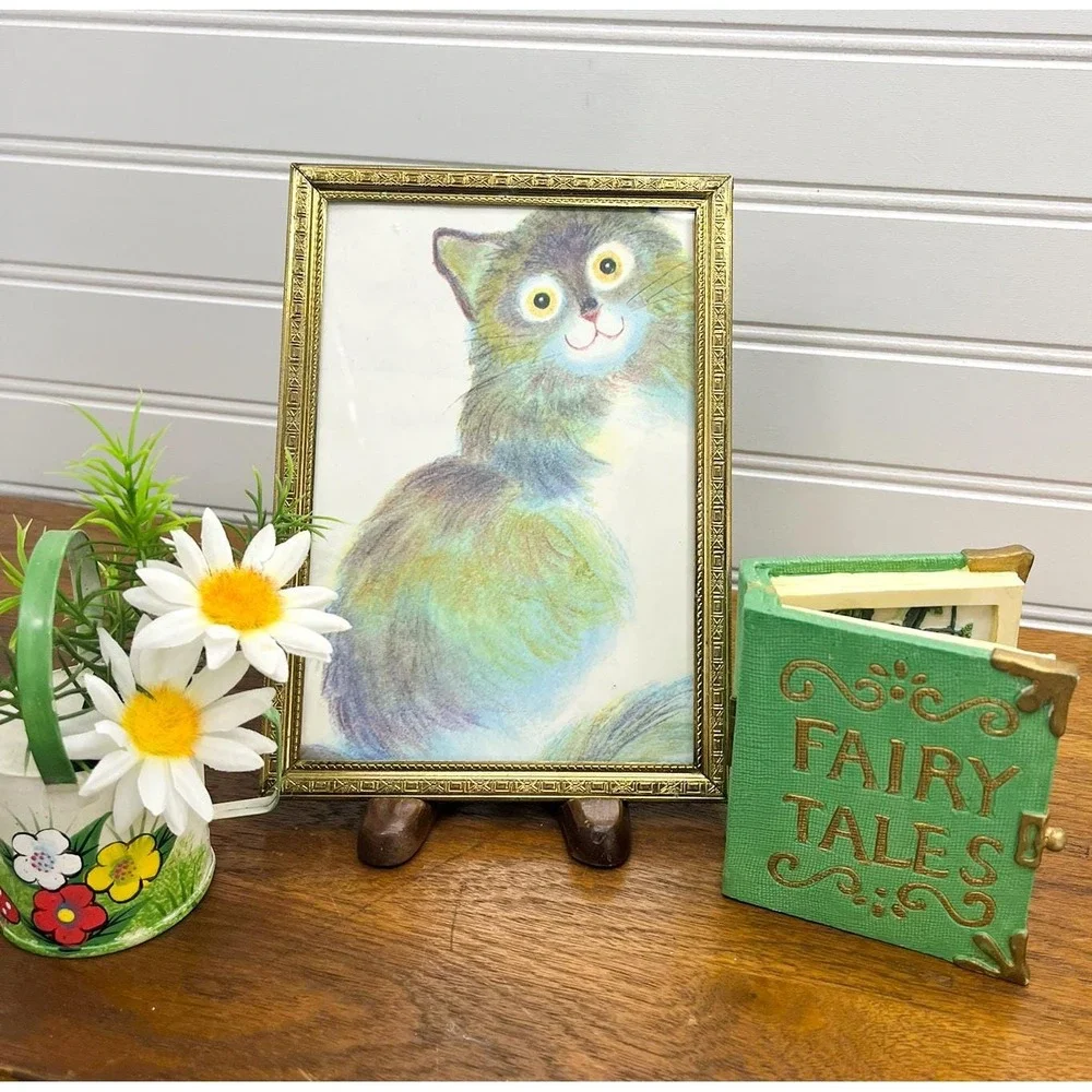 Vintage Vignette Display 4 Piece Set - Kitschy Trinket Shelf Decor